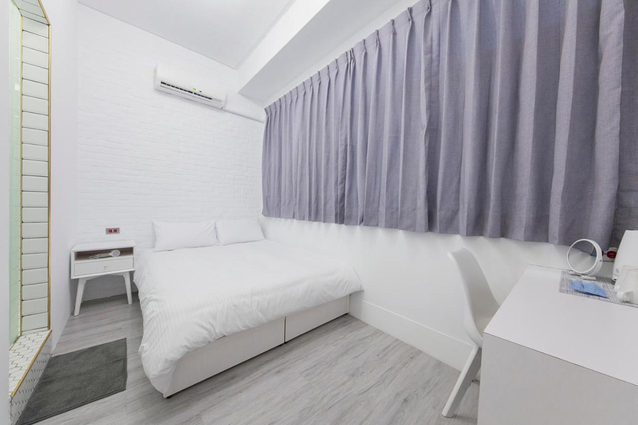Slow Inn Tainan Bagian luar foto
